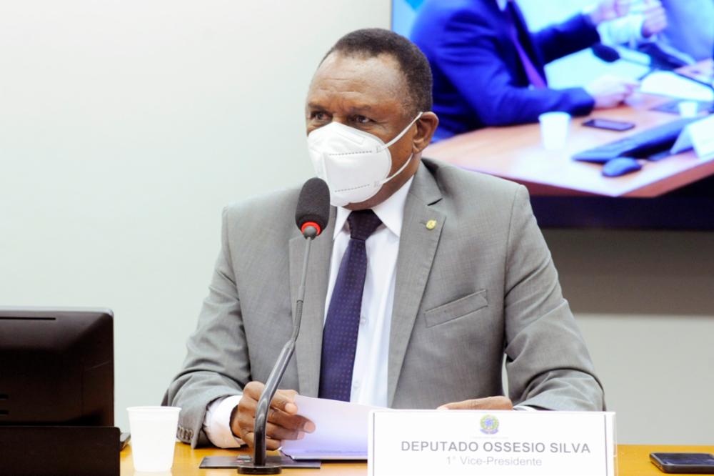 Projeto de Ossesio cria cota para artistas de baixa renda e idosos