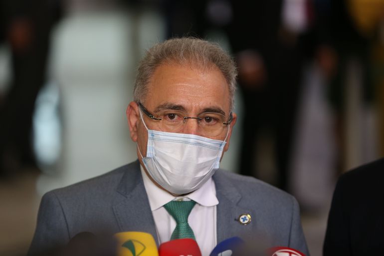 Ministro da Saúde anuncia 3ª dose para 15 de setembro