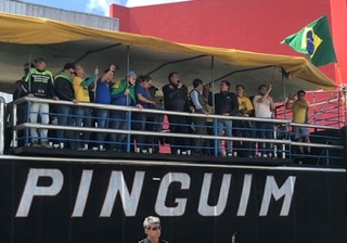 Em Caruaru, Bolsonaro critica ministros e convoca ato