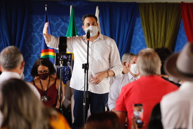 Paulo anuncia ações para os sertões do Moxotó e Itaparica