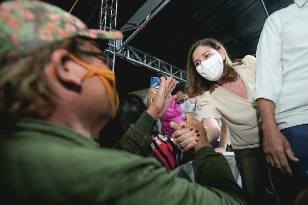 Simone Santana reforça compromisso com Alagoinha