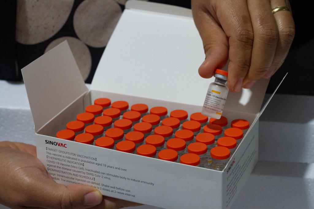 Pernambuco recebe mais 179.400 doses de vacinas CoronaVac