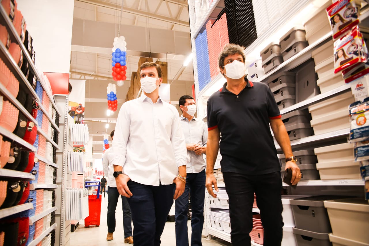 Varejista cearense inaugura loja em Petrolina