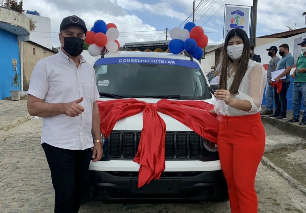 Conselho Tutelar de Camutanga recebe novo veículo