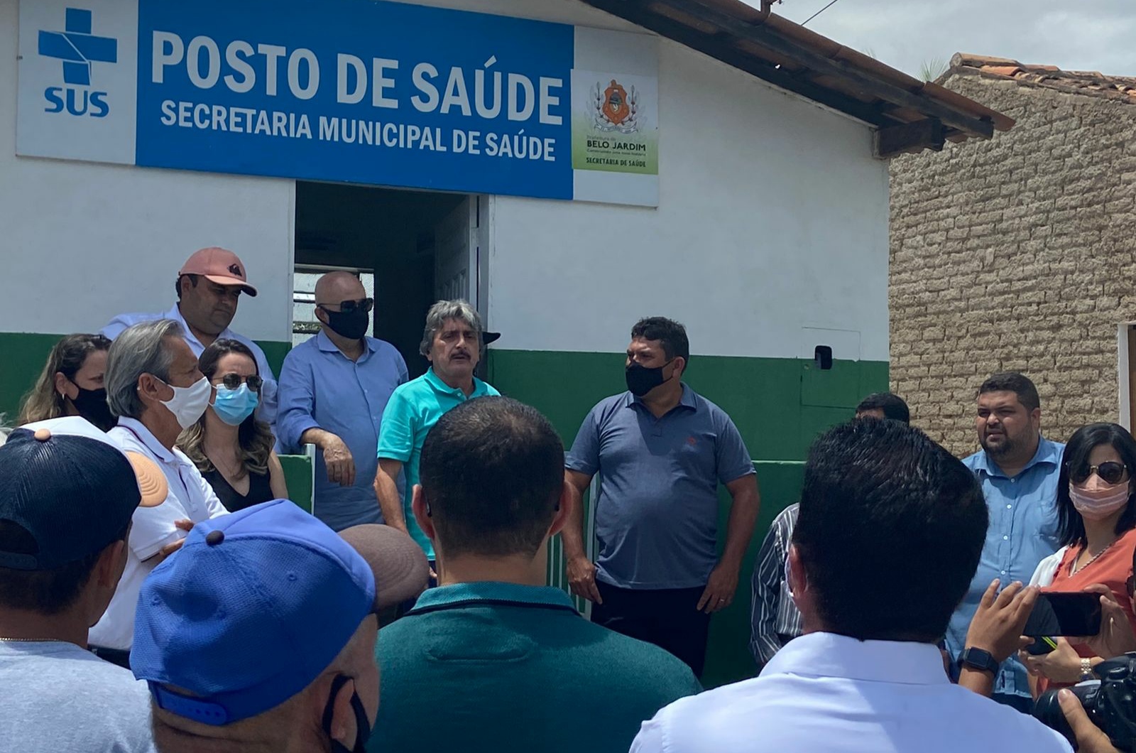 Belo Jardim entrega duas novas unidades de saúde