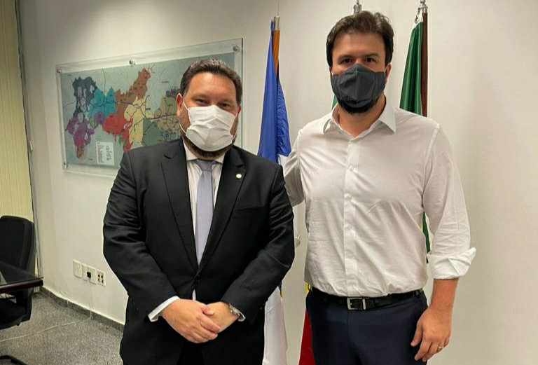 Wanderson articula recursos para os municípios pernambucanos