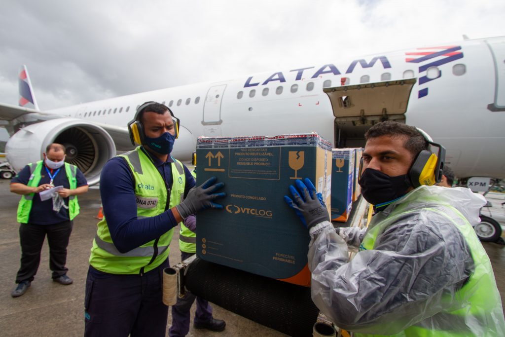 LATAM já trouxe mais de 6 milhões de vacinas para Pernambuco ﻿