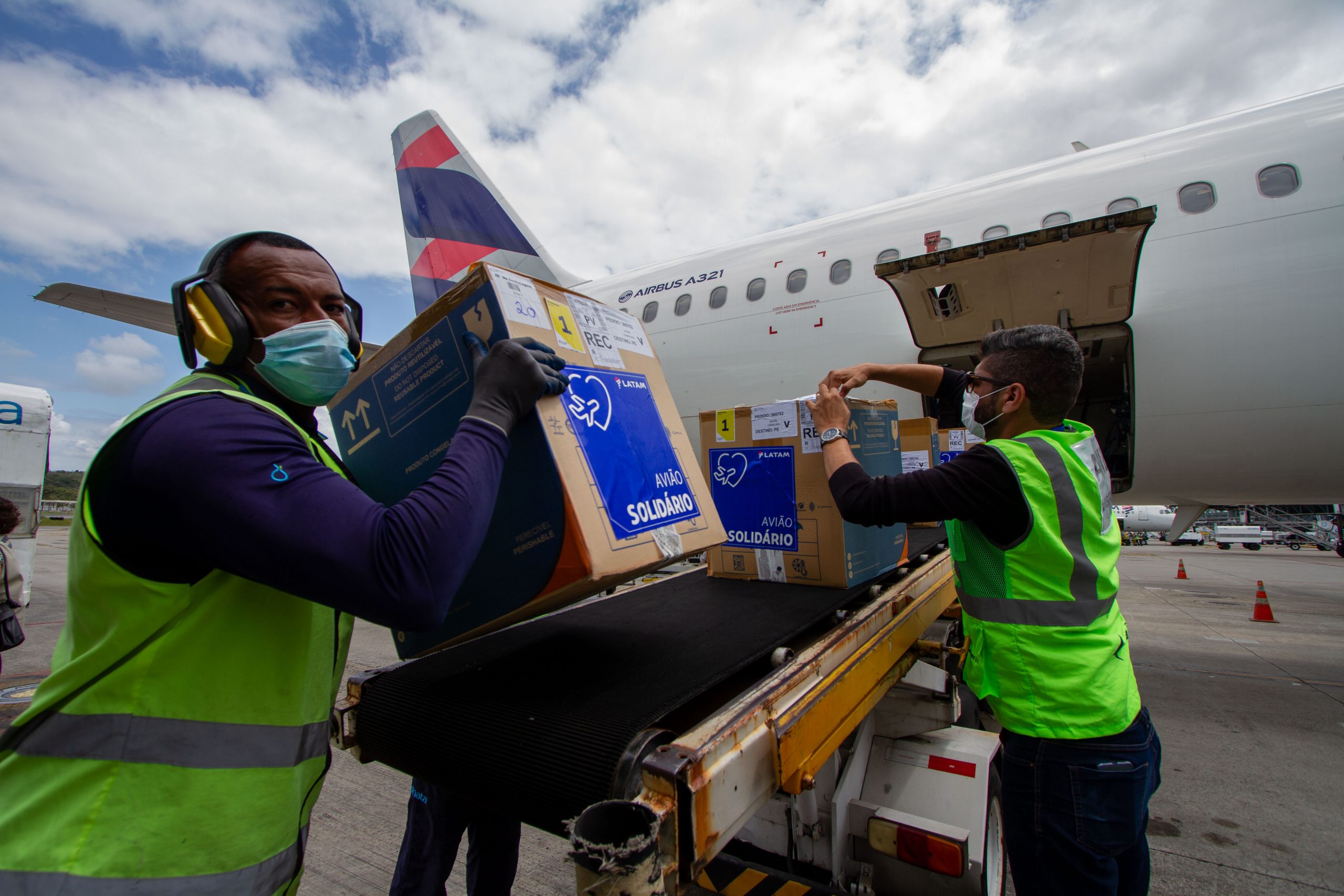 Pernambuco recebe mais 232.830 doses do imunizante da Pfizer