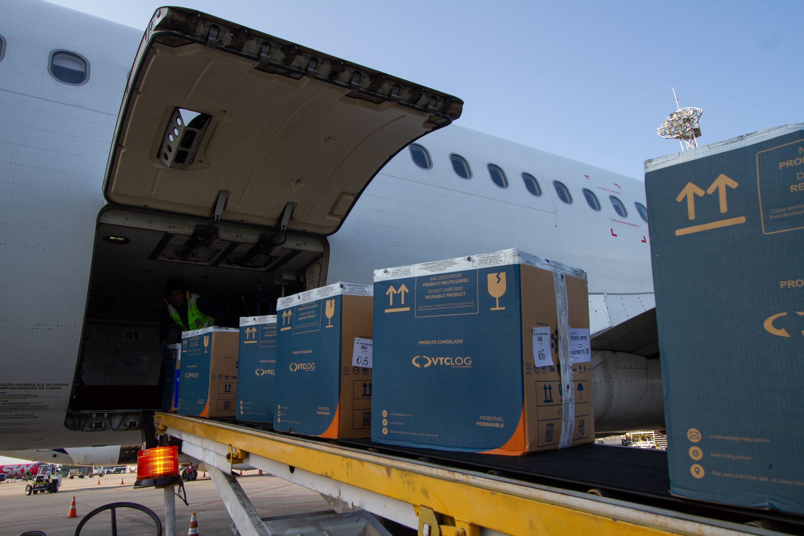 Pernambuco recebe mais 47.970 vacinas da Pfizer