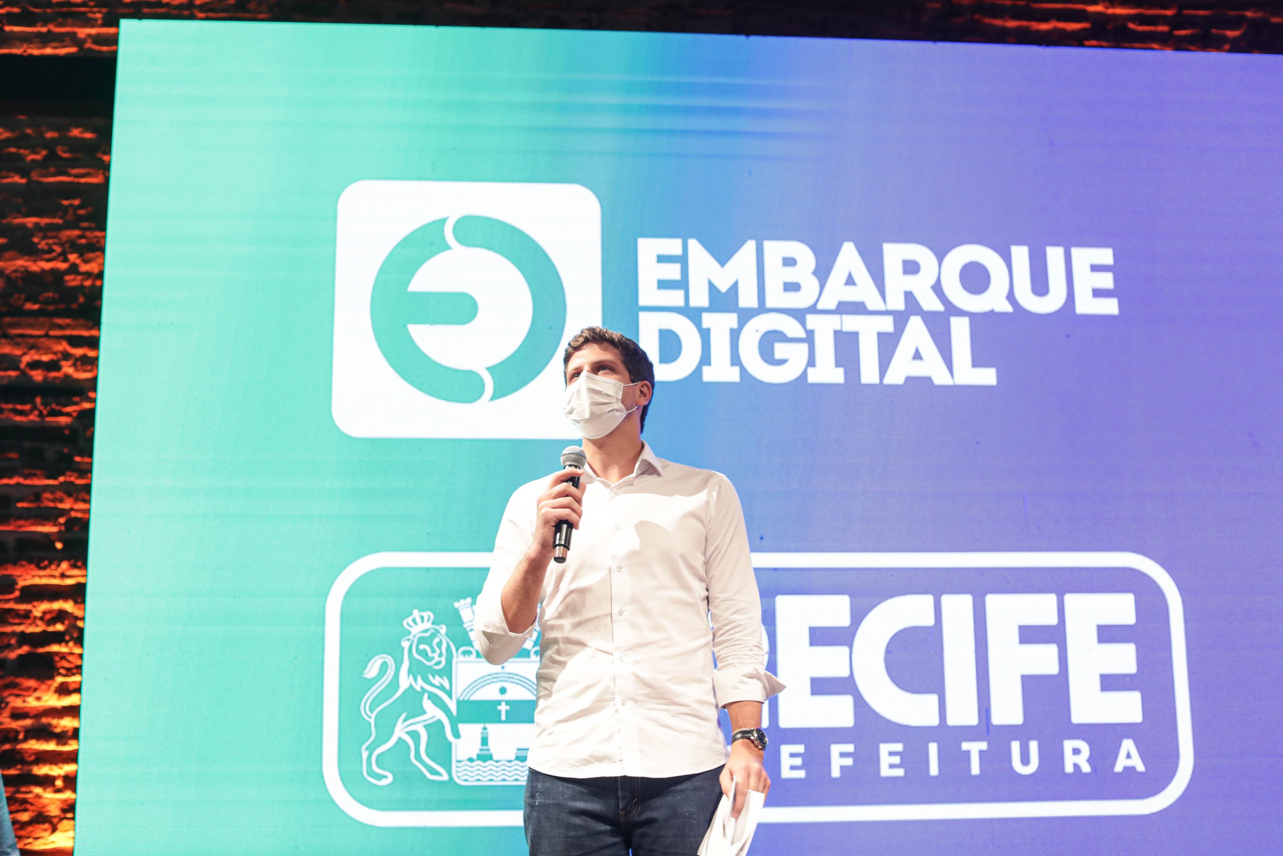 Prefeitura do Recife lança Programa Embarque Digital