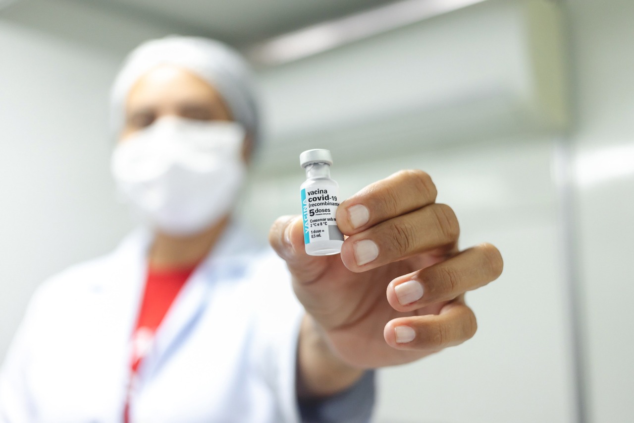 Olinda reduz o prazo para 60 dias da segunda dose da Pfizer