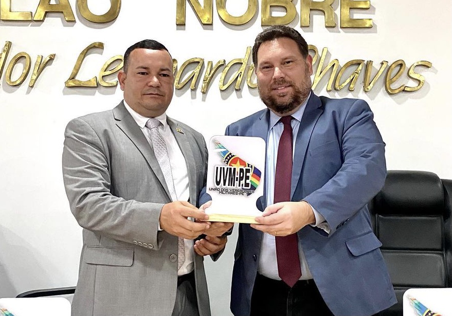 Cabo Cardoso toma posse como presidente da UVM