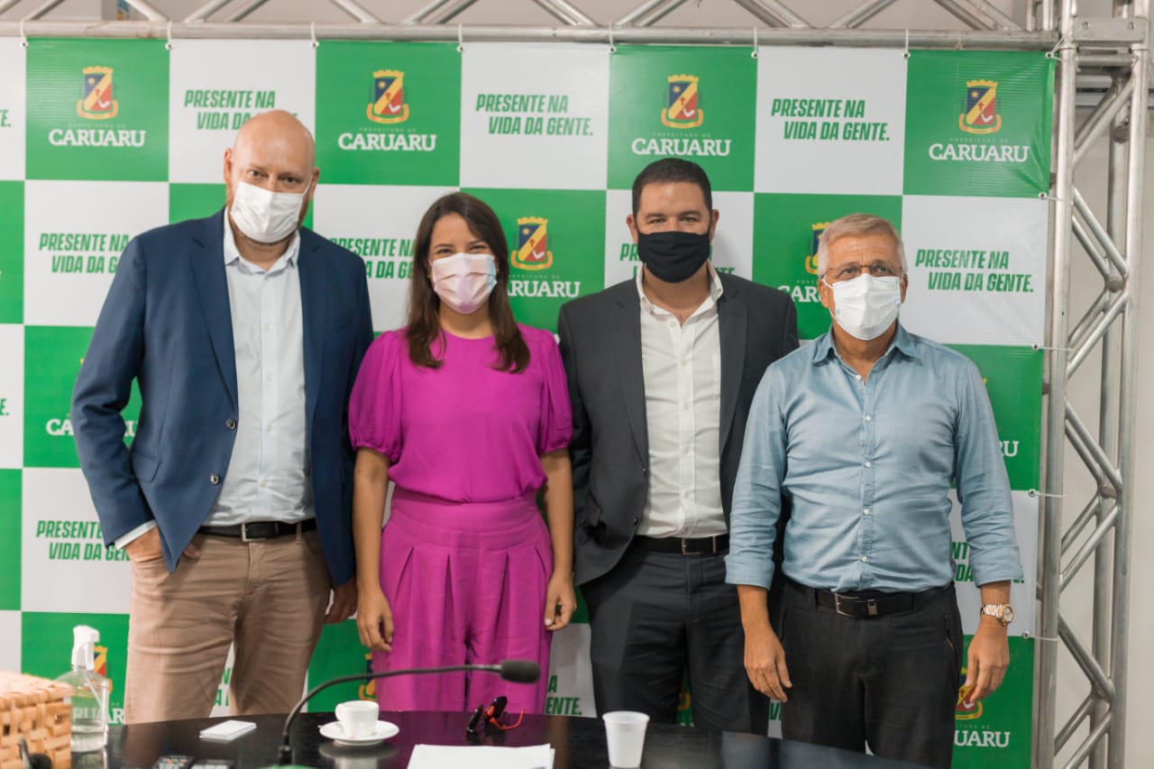 Raquel recebe diretores do grupo Accor América do Sul