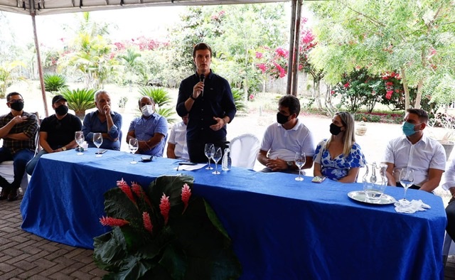 Miguel Coelho recebe apoios na Mata Norte