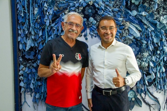Edilson Tavares recebe visita de Yves Ribeiro