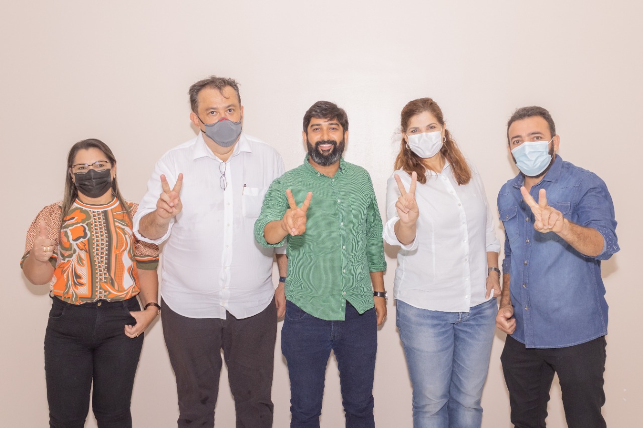 Sebastião Oliveira amplia base eleitoral no Sertão