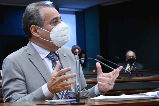 Danilo cobra continuidade da Operação Carro-Pipa