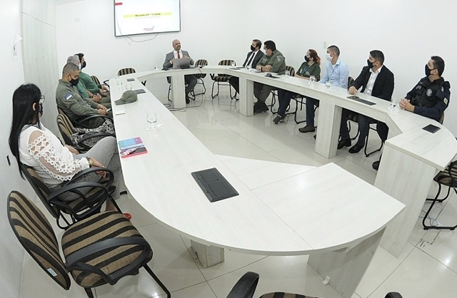 Anderson encabeça debate sobre tráfico de animais silvestres