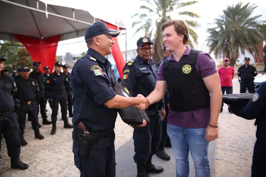 Miguel garante auxílio-fardamento para Guarda Civil