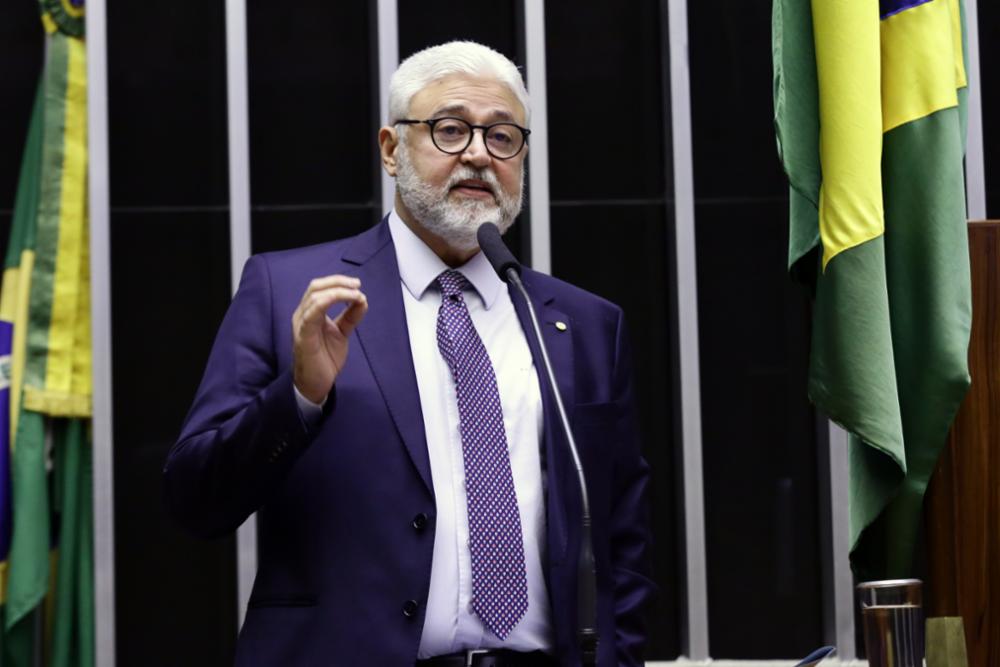 Milton Coelho promove debate sobre o Auxílio Brasil