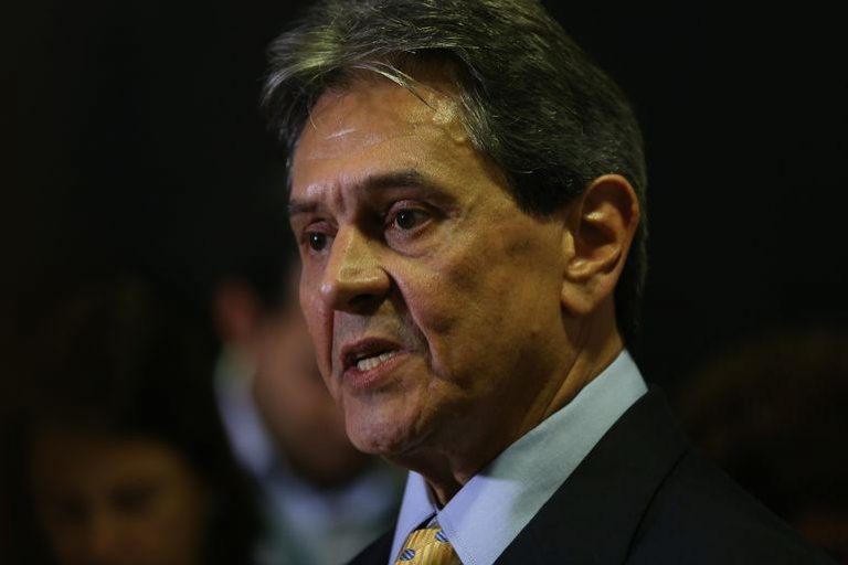 Roberto Jefferson anuncia saída da presidência do PTB