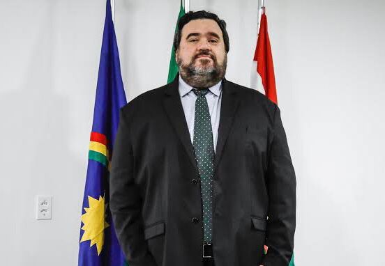 MPPE abre inquérito contra procurador-geral de Caruaru por suposto nepotismo
