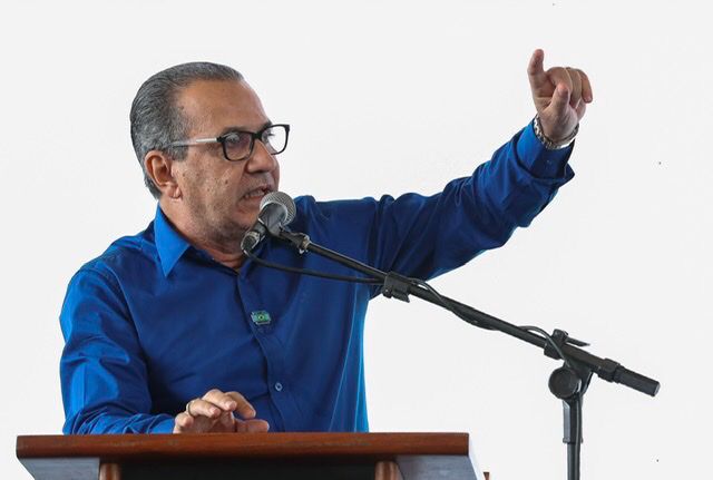 Vereador de Caruaru apresenta voto de aplauso a Silas Malafaia