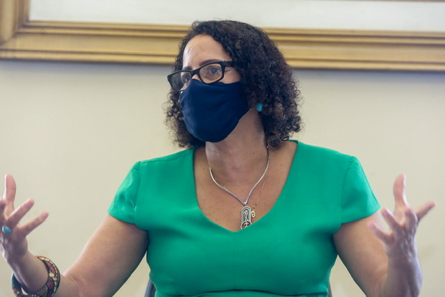 Luciana Santos planeja ações para população negra e feminina