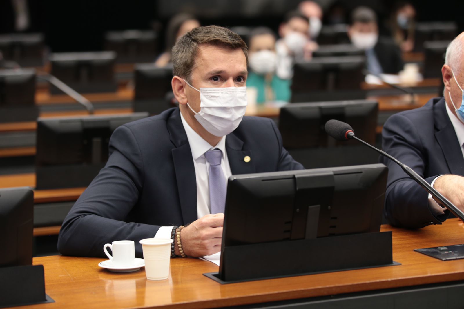 Comissão aprova convocação de ministro do Meio Ambiente