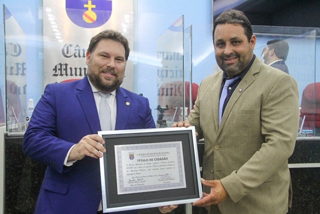 Wanderson Florêncio recebe o título de Cidadão Olindense
