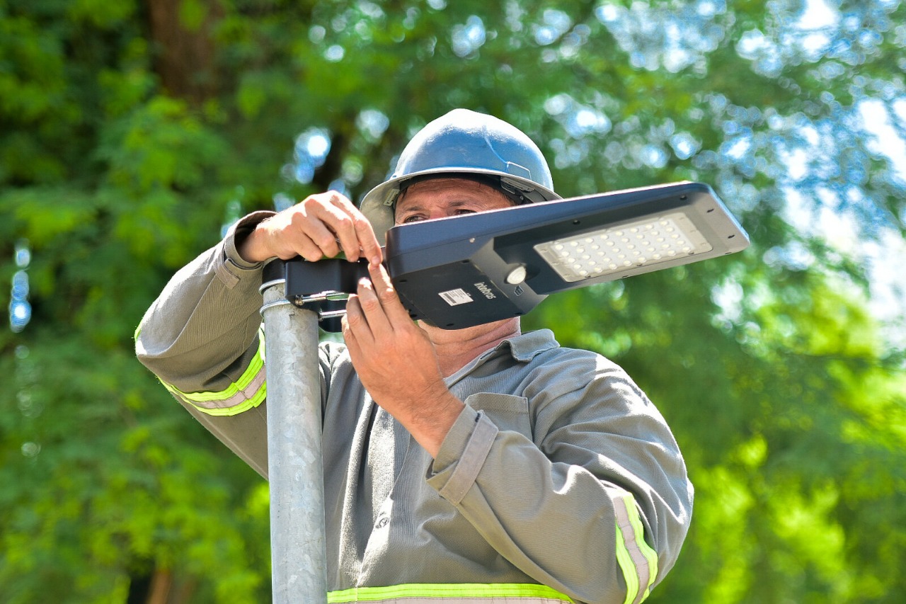 Via Parque passa a contar com iluminação de energia solar