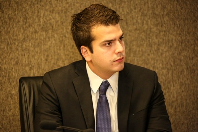 “Pernambuco parou no tempo”, afirma Antonio Coelho