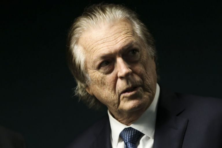 Bivar recebe alta de hospital