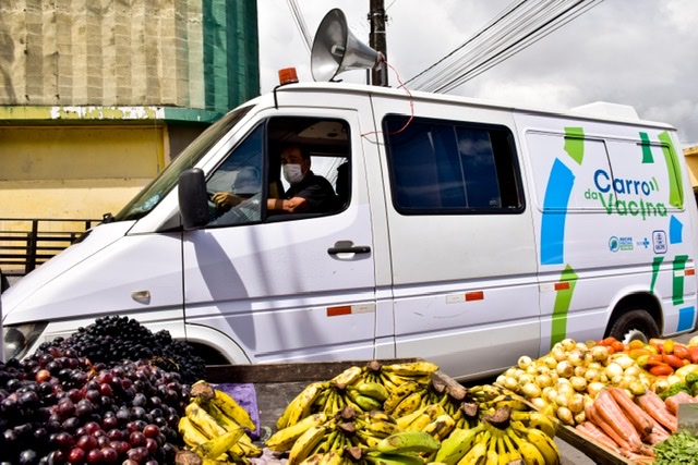 Recife passa a contar com dois carros da vacina