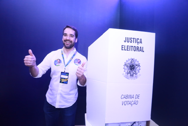 Cenário Político: Eduardo Leite sai fortalecido das prévias