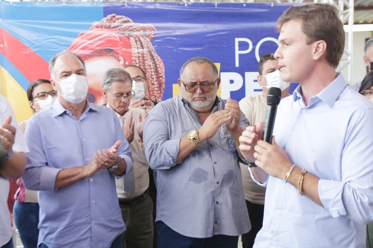 Em visita a João Alfredo, Miguel ouve denúncias contra o PSB