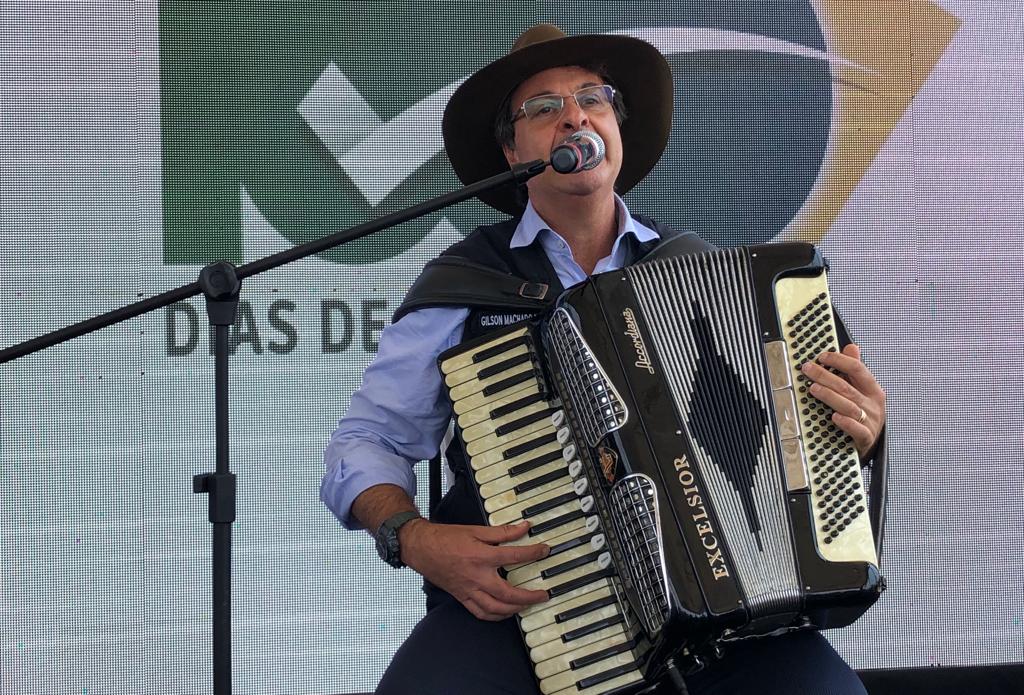 Gilson Machado relembra trajetória e celebra Dia do Forró