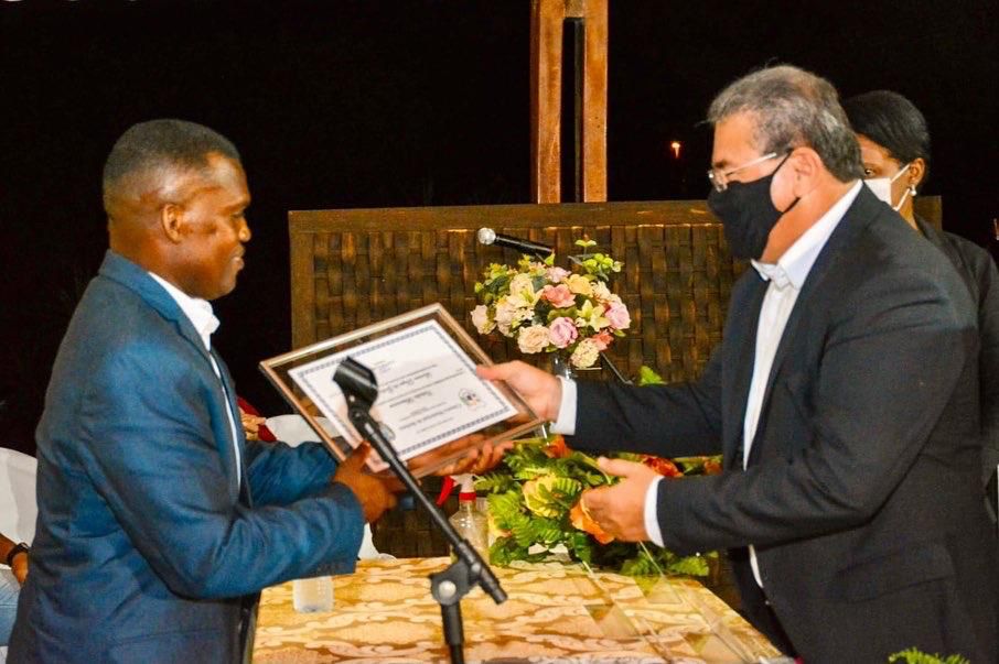 Luciano Duque recebe título de Cidadão Betaniense