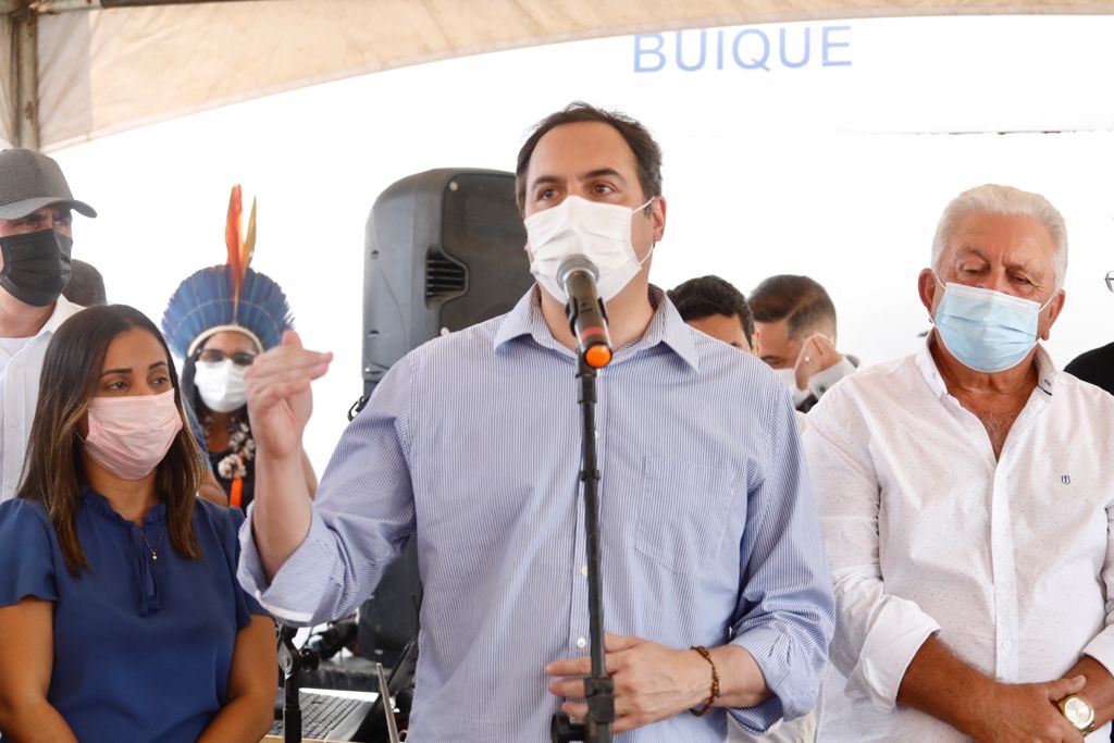 Paulo reforça infraestrutura hídrica e viária no Sertão e Agreste