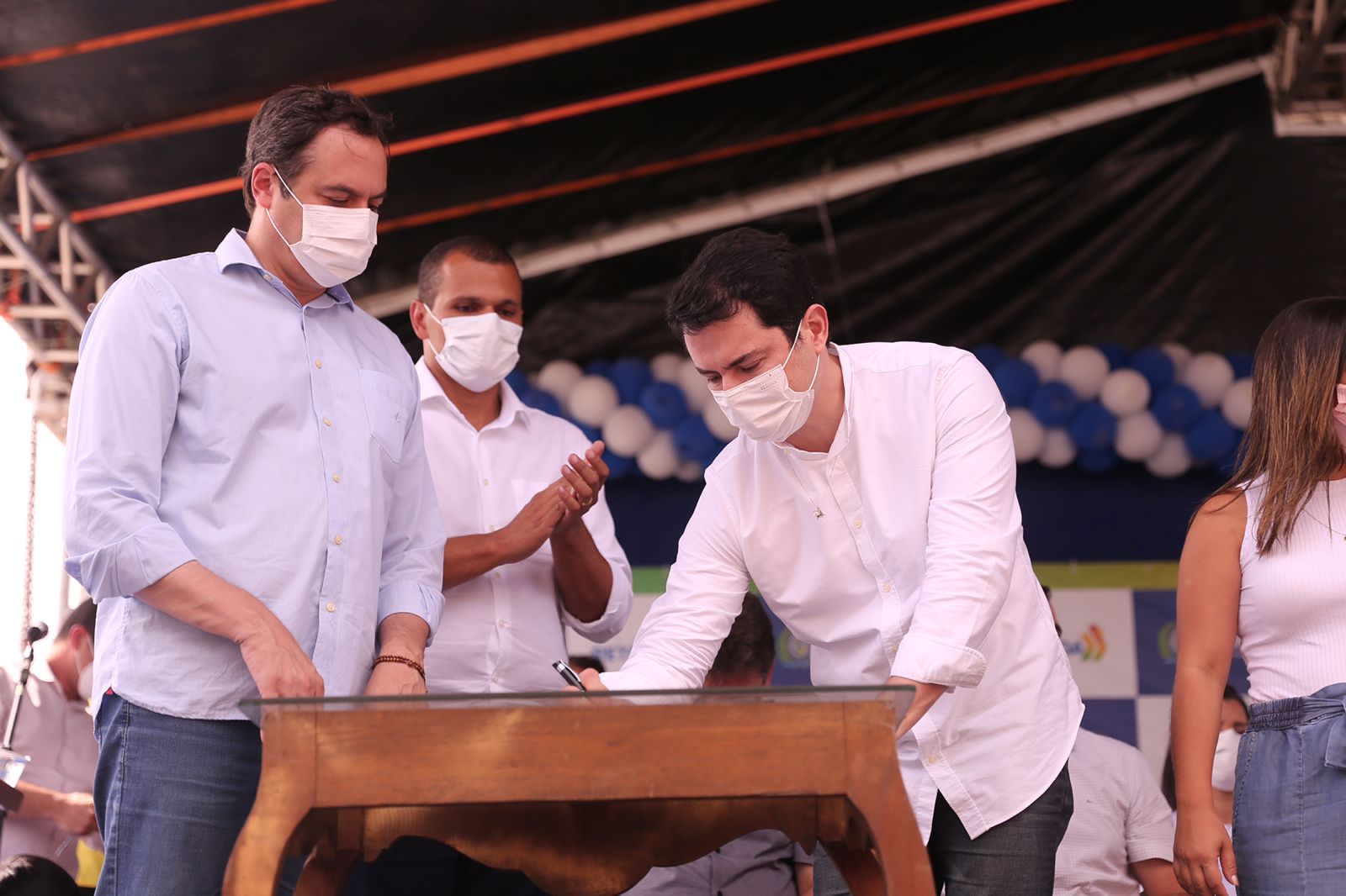 Clodoaldo acompanha anúncios de ações para o Agreste