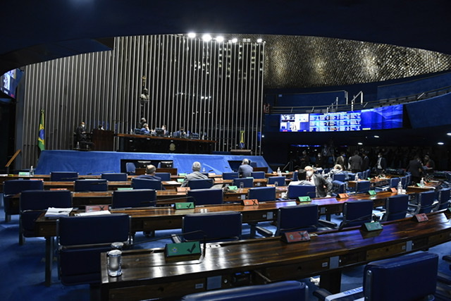 Senado pode decidir retorno da propaganda política em rádio e tv