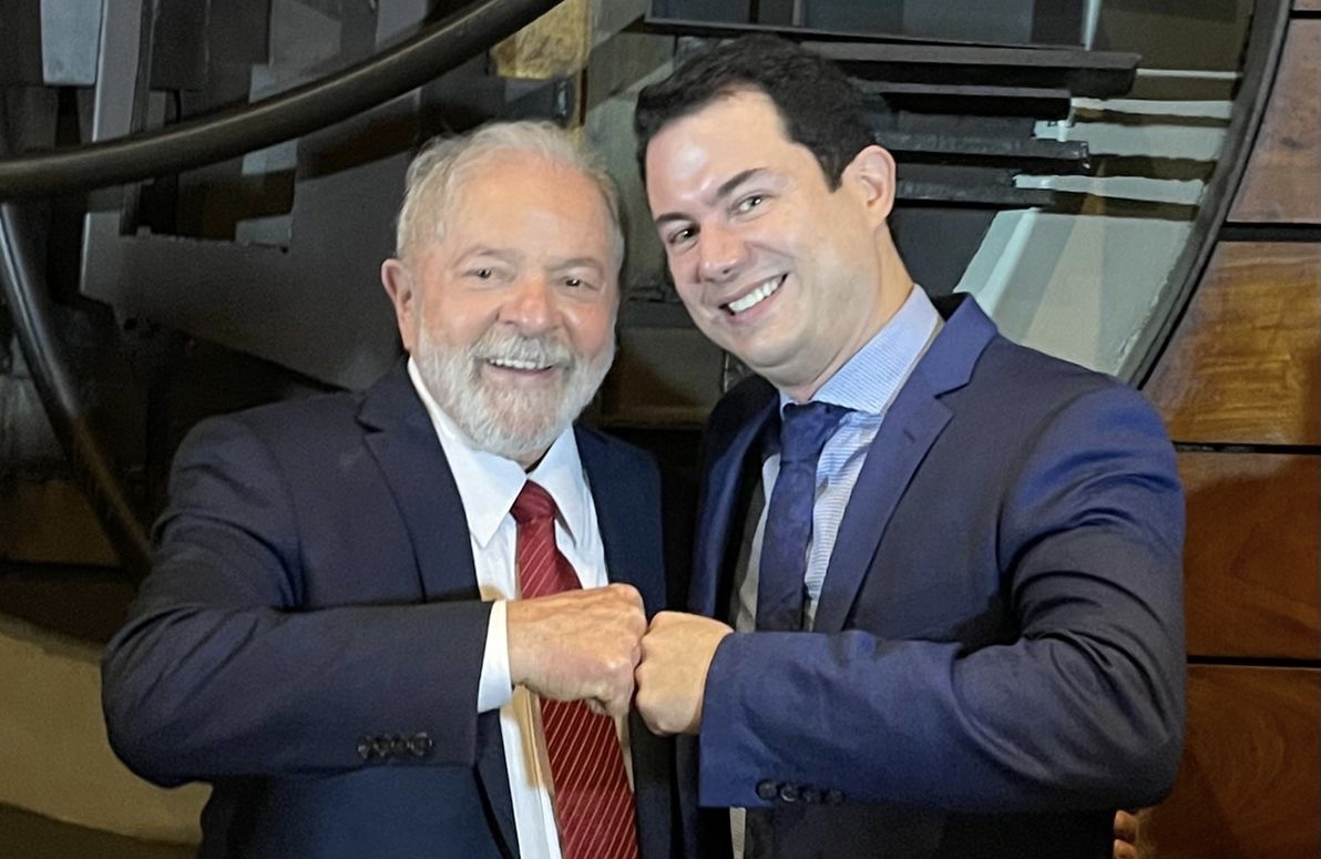 Clodoaldo Magalhães pavimenta caminho para o PT