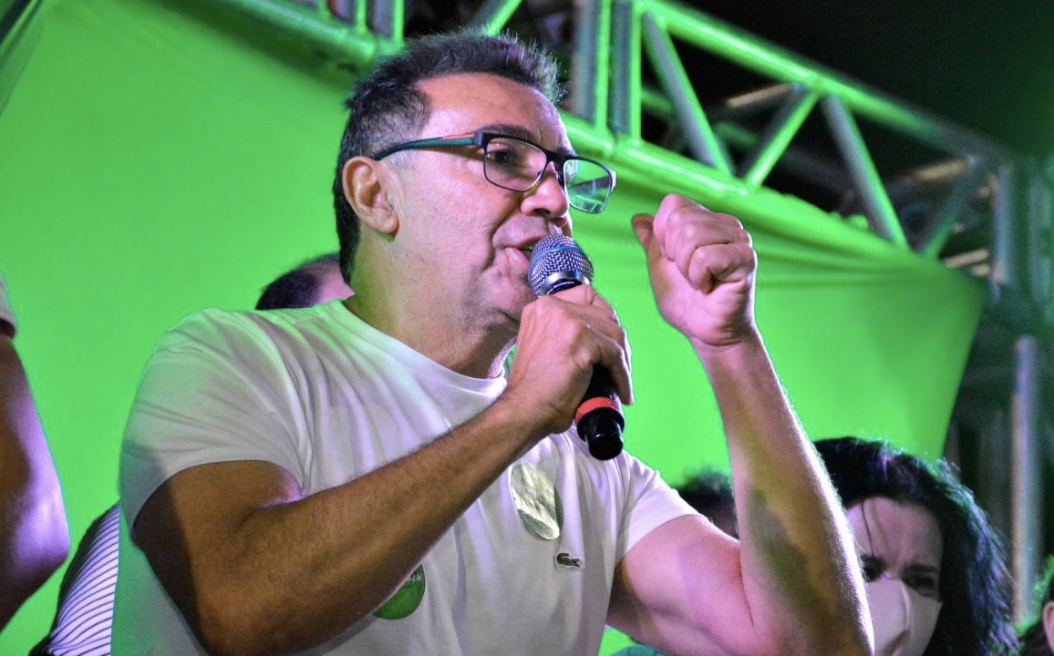 Prefeito de Arcoverde quer reduzir benefícios de efetivos para criar 69 cargos comissionados