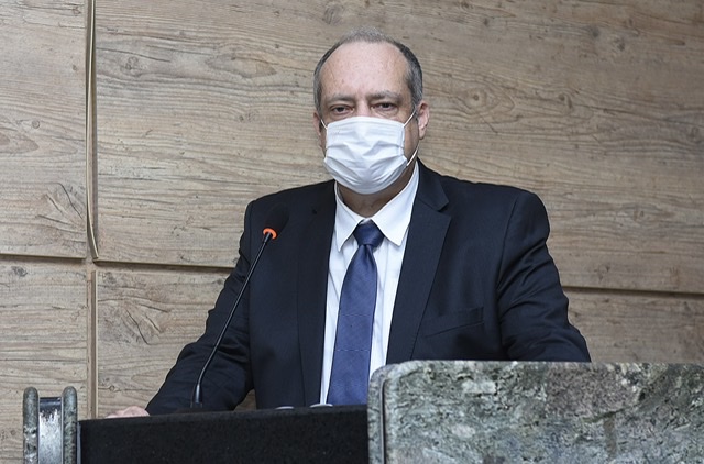 Comissão celebra projetos de valorização dos professores