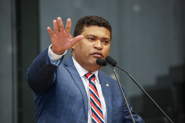 Cúpula do PP no Recife quer Joel da Harpa fora do partido