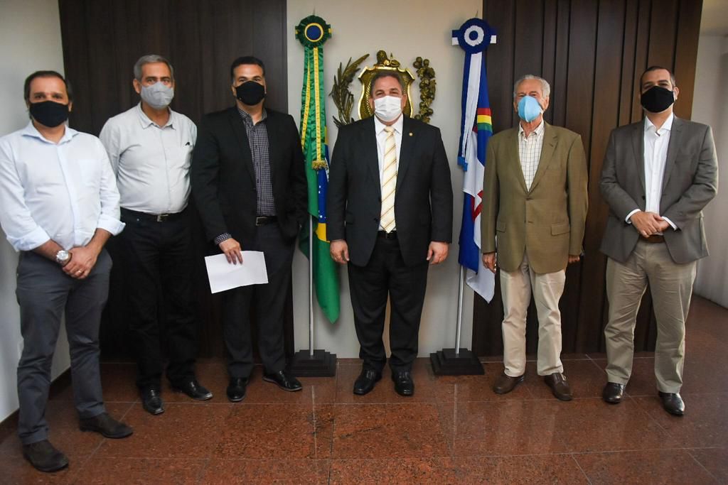 Eriberto articula ampliação do mercado de gás no estado