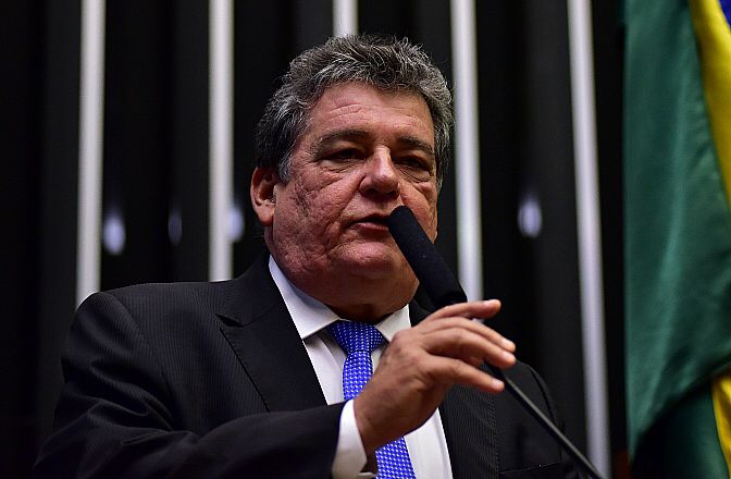 Silvio Costa passa bem após cirurgia