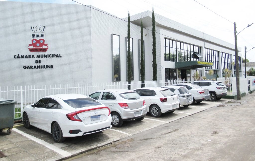 Vereadores de Garanhuns terão direito a 250 litros de combustível por mês