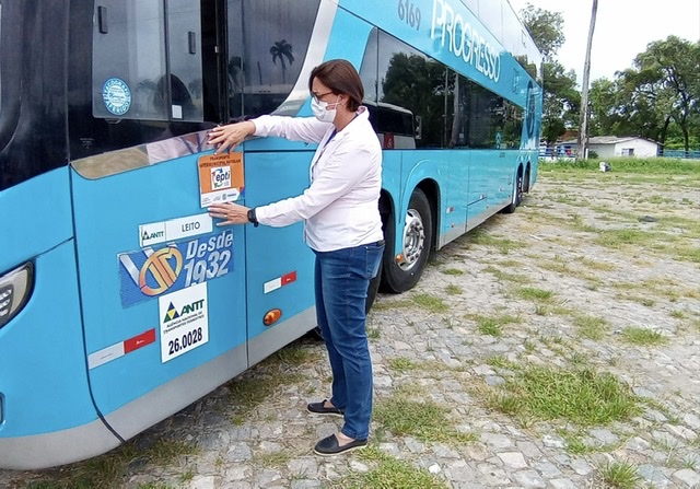 EPTI começa adesivar os veículos do transporte regular
