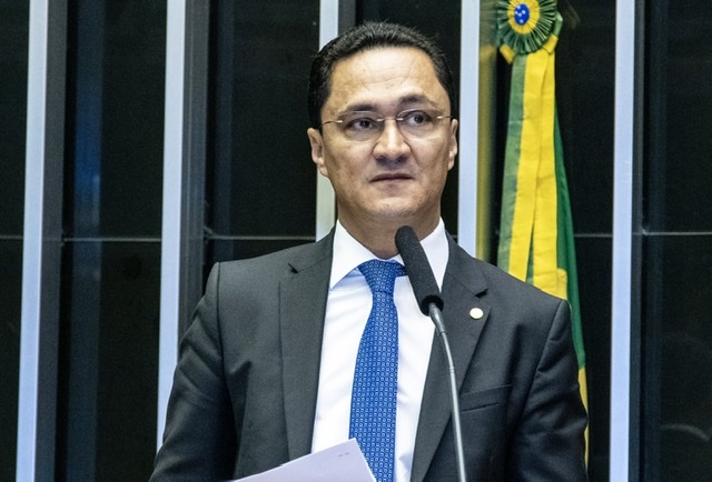 Deputado vai fiscalizar a aplicação da lei que reduz a conta de luz